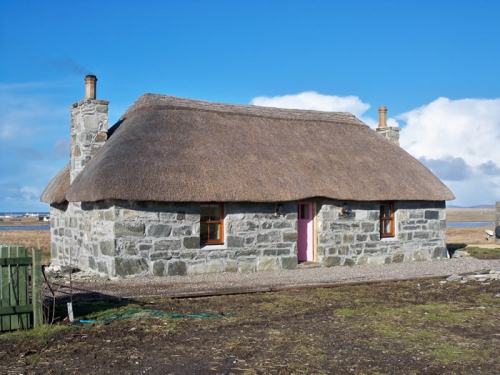 The Cottage was originally built in 1880 and great care has been taken to maintain its original features such as an exposed stone wall, re-claimed flooring and exposed rafters. It is however sympathetically furnished with everything required for your stay.