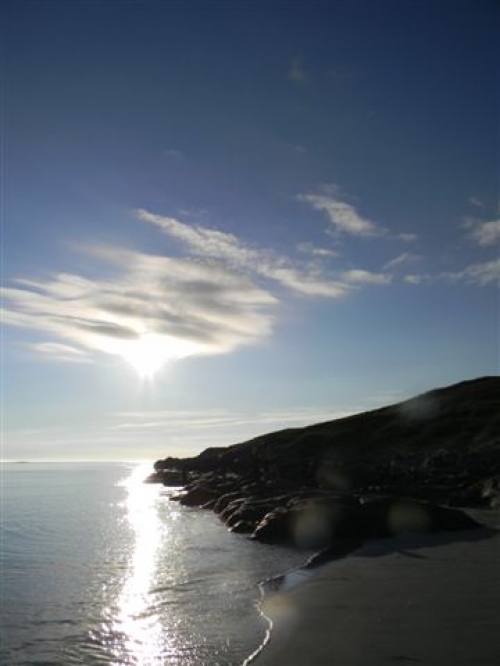 When the rest of Scotland was flooding in July 2012 we were on the beach in Eriskay enjoying the best weather in the whole of the UK and still there at 9.30 pm - which is why we missed Shona MacKay at the Best chip shop in the world !!