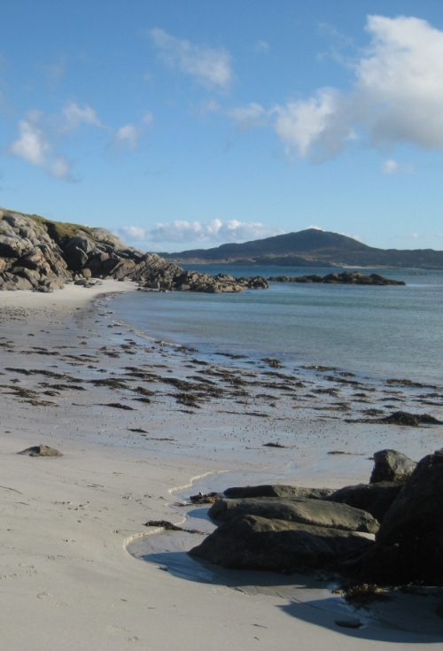 Ludag beach looking over to Eriskay.Took this remembering the fab Ludag beach bbqs I attended in the mid to late 1990s!Took an age to reach from one end to the other on those nights - only a minute or two now.
