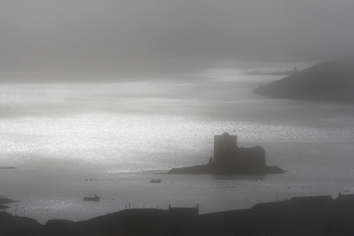 Kisimul castle seen through the mist. This was a day of two halves - while Castlebay spent almost the entire time shrouded in mist, the other side of the Island was bathed in sunshine! 